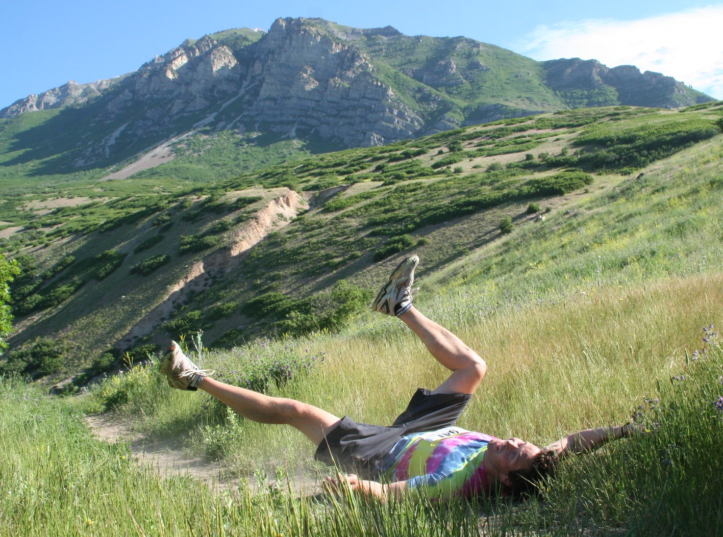 Gruesome Grizzly 8k Tripping & Falling